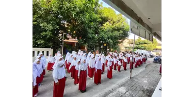 Kegiatan Upacara Bendera
